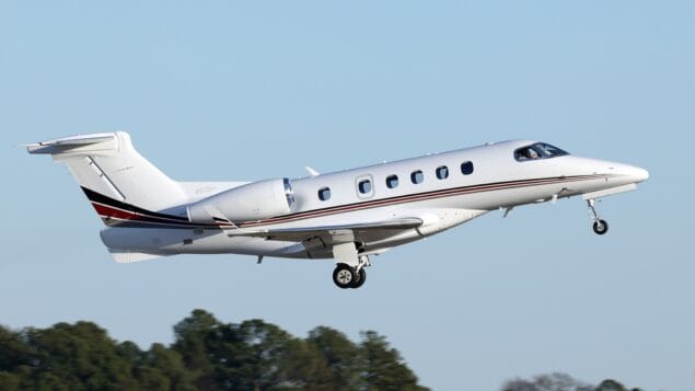 Embraer garante pedido recorde de jatos executivos e ações sobem