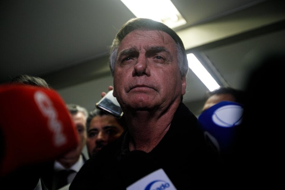 Estratégia da PGR: Julgamento Acelerado de Bolsonaro no STF