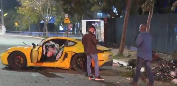 Família de vítima confronta motorista de Porsche em delegacia
