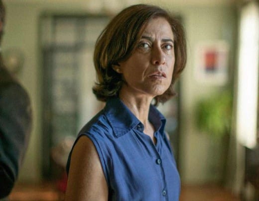 Fernanda Torres Brilha e Corrige Gafes na Campanha do Oscar