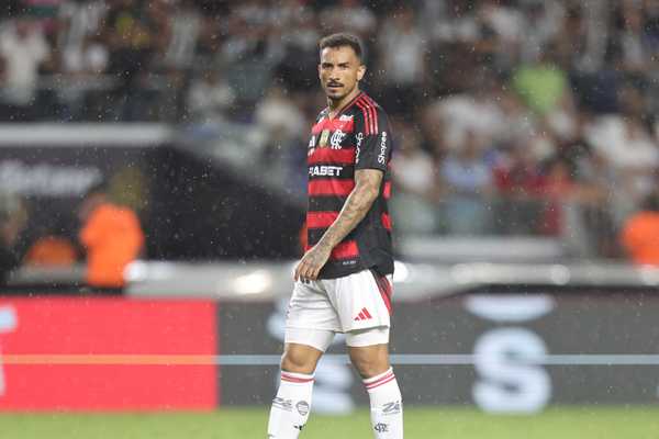 Flamengo preserva estrelas da Supercopa em duelo no Carioca