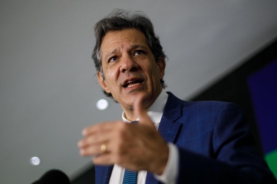 Haddad critica Selic alta e projeta crescimento de 2,5%