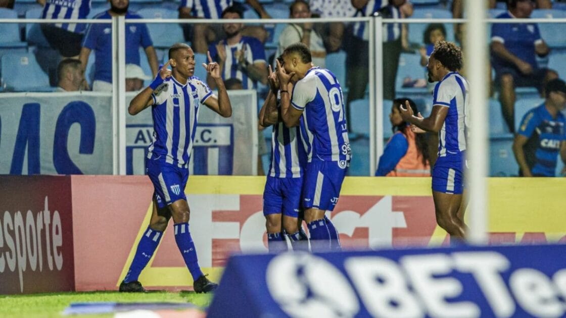 Hygor brilha novamente e Avaí derrota Marcílio Dias no Catarinense