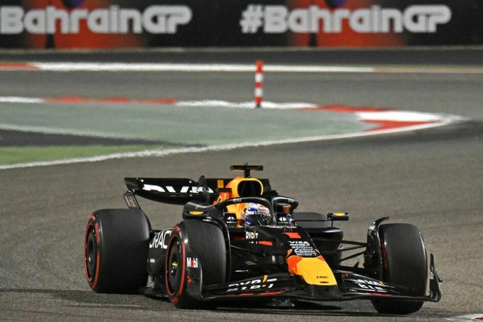 Max Verstappen se destaca dos demais e abre a temporada da Fórmula 1 com vitória no GP do Bahrein