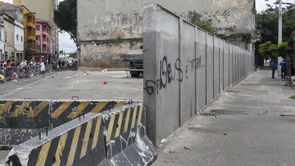 Muro na Cracolândia: Solução ou Isolamento em SP?