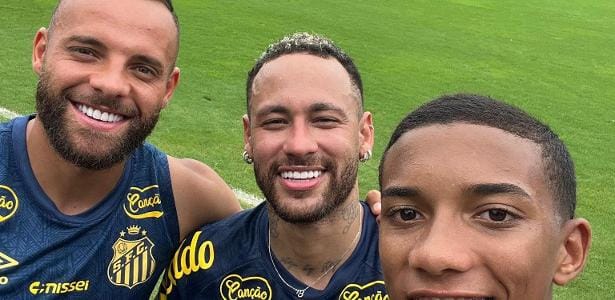 Neymar pronto para reestreia no Santos: 30 minutos em campo