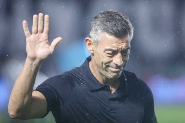 Neymar reestreia pelo Santos em clássico que anima torcida