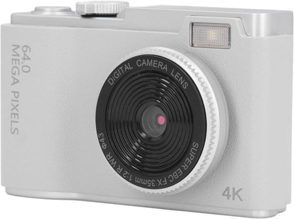 <p><strong>Focket: Câmera Digital 48MP FHD para Vlogging com Zoom 16X e Tela de 2,4" - Só R$259,58!</strong></p>