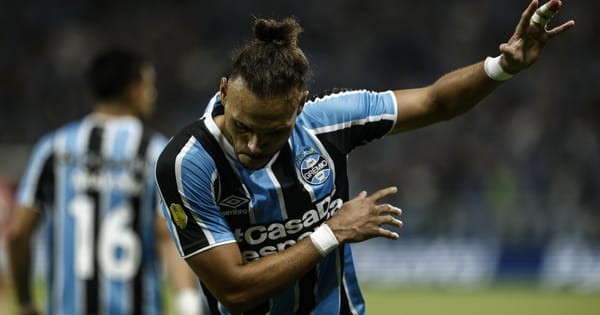 Análise do polêmico pênalti no Gre-Nal 444; veja vídeo