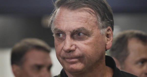 Bolsonaro intensifica apoio no Congresso em busca de anistia