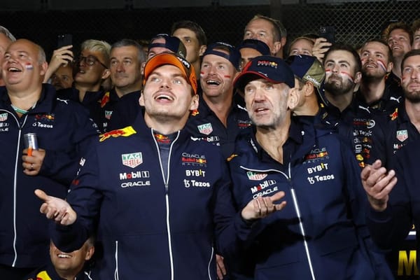F1 Red Bull anuncia saída de designer Adrian Newey em meio a disputa pelo poder