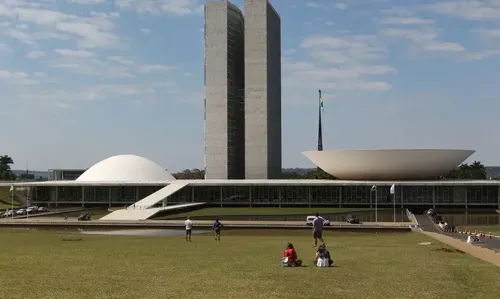 Favoritos na Corrida Presidencial: Motta e Alcolumbre se Destacam