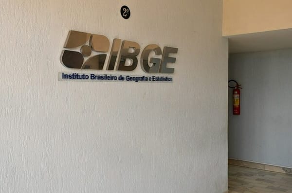 Governo interrompe IBGE+ e intensifica crise com servidores