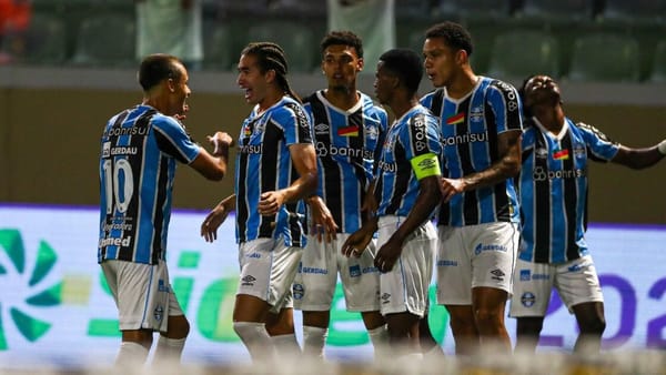 Grêmio derrota Palmeiras e avança para semifinais da Copinha