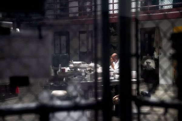 Guantánamo: Nova prisão militar para 30 mil imigrantes