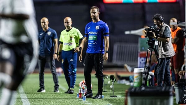 Internacional de Limeira demite técnico e busca ex-Santos
