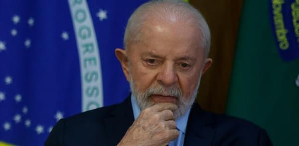 Lula desiste de compromissos após evento decepcionante no Planalto