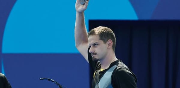 Marcus brilha e avança no tiro com arco após 7 a 1 no Japão