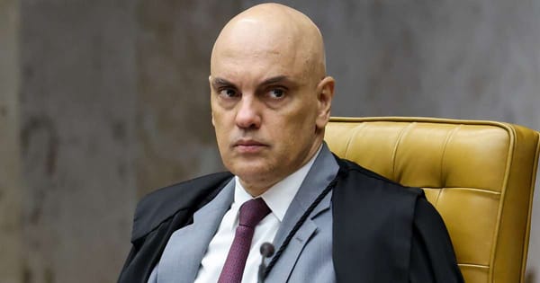 Moraes exibe documentos históricos dos EUA em seu gabinete