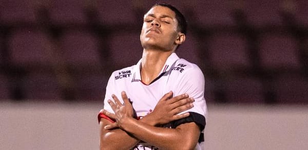Ryan Francisco: Desafios e Potencial no São Paulo FC