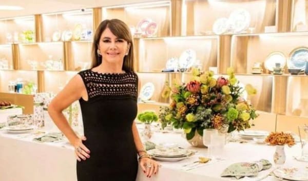 Tânia Bulhões: Polêmica sobre louças de luxo do AliExpress