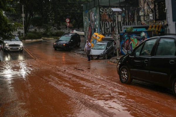 Temporal em São Paulo: maior em 24h desde 1988