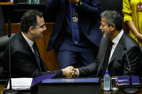 Transparência no Congresso: A Necessidade de Vigilância Cidadã