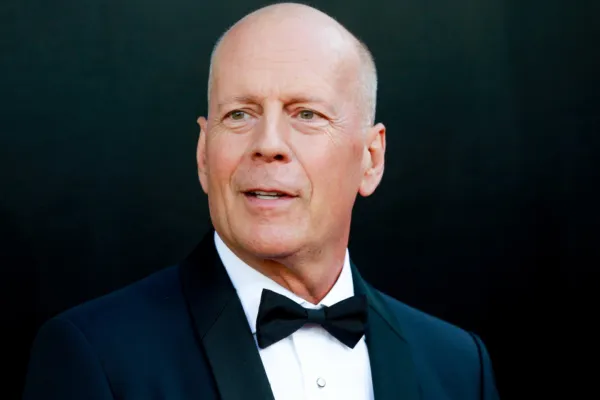 Bruce Willis é transferido para casa de cuidados em 2025