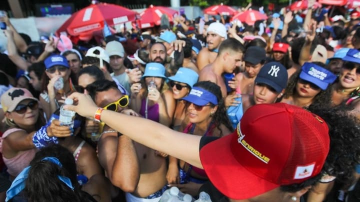 Pré-Carnaval em SP: 590 furtos de celulares alarmam foliões